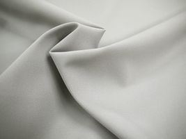 お洋服づくりのためのトロピカルストレッチ無地くすみグレー