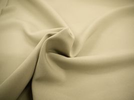 お洋服づくりのためのトロピカルストレッチ無地ベージュ