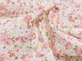 コッカファブリック 60ローンプリント「ペールフラワー・ガーデン」ピンク系