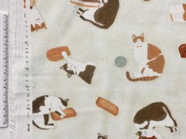 トビマツショウイチロウ「～フランス発祥のお菓子と戯れる猫～」アイボリー