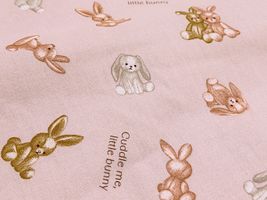 くすみカラーシーチングプリント「テディラビット」ピンク