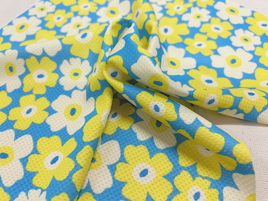 「ポップな北欧調フラワー」のクールクロスニット