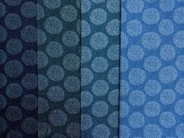 デニム調にじみ水玉のオックスプリント_拡大イメージ