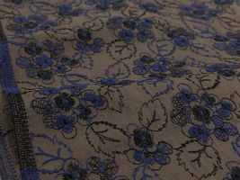 【現品限り特価】Exclusive Collection ブルー刺繍のフラワーローンレース_拡大イメージ