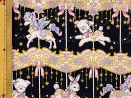 シーチングプリント un/no「メリー・ファンタジー」_拡大イメージ