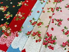 シーチングプリント un/no「Strawberry&Dot」_拡大イメージ