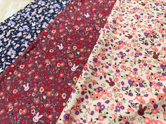 お花とうさぎのクールクロスニット