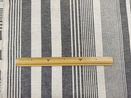 【現品限り特価】広幅な国産綿麻先染マルチストライプ生成(綿かす残し)