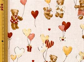 シーチングプリント un/no「ハートフル・ギフト」ペールピンク地