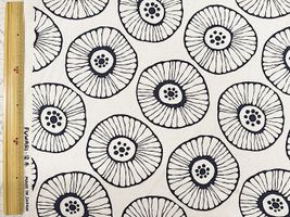 北欧調オックスプリント「まるまるフラワー」ブラック×生成地