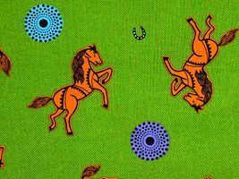 アフリカン調シーチングプリント「ホース」黄緑×橙