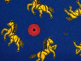 アフリカン調シーチングプリント「ホース」青地