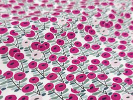 コットンこばやし 北欧調ブロードプリント「小さな丸いお花」ピンク系