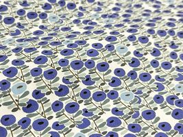 コットンこばやし 北欧調ブロードプリント「小さな丸いお花」ブルー系