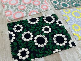 Exclusive Collection 特別なリース刺しゅうのコットンローンレース_拡大イメージ