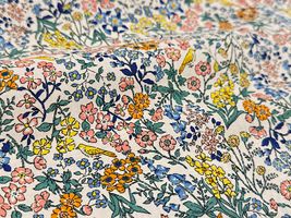 高密度80ローンフラワープリント「小鳥の花園」オレンジベージュ系