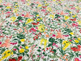 高密度80ローンフラワープリント「ワイルドフラワー・ガーデン」_拡大イメージ