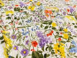 高密度80ローンフラワープリント「ワイルドフラワー・ガーデン」_拡大イメージ