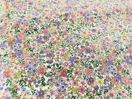 高密度80ローンフラワープリント「プティ・ジャルダン」_拡大イメージ