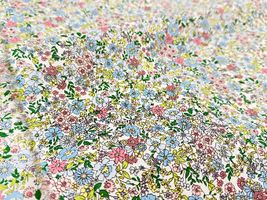 高密度80ローンフラワープリント「プティ・ジャルダン」_拡大イメージ