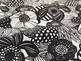 撥水加工付タスランナイロンプリント「アートフラワー」モノトーン