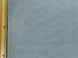 くすみカラーのコットンレースくすみブルー