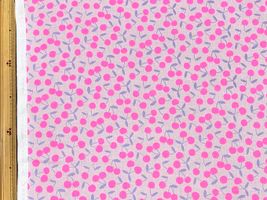 ネオンチェリーのシーチングプリント淡いピンク