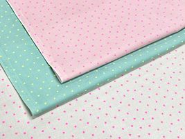 小さなネオンハートのシーチングプリント_拡大イメージ