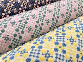 Exclusive Collection 特別な花畑刺しゅうのコットンローンレース_拡大イメージ