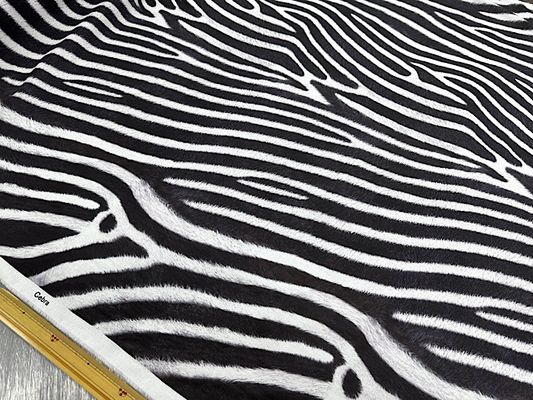 【現品限り特価】リアルなアニマルシーチングプリント