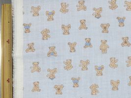 お気に入りベビーダブルガーゼプリント「テディベア」サックス