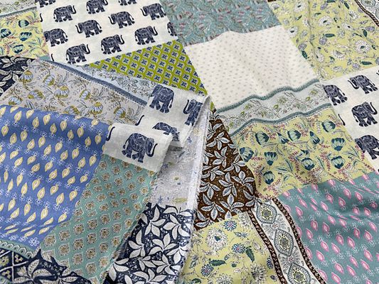 シルキーライクコットンプリント「パッチワーク」