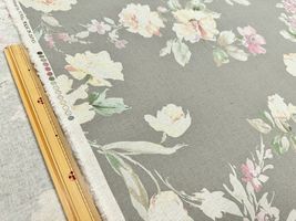 YUWA綿麻シーチングプリント「beauty flower」カーキ地×ピンク花