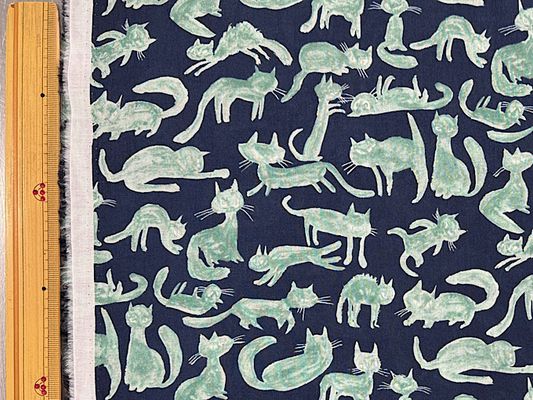 my piece of fabric 60ローンプリント「気ままな黒猫さん」