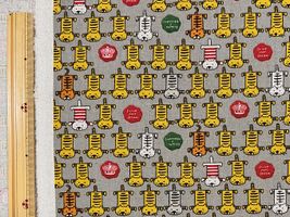 コットンこばやし 綿麻キャンバスプリント  ぺったりトラねこグレー