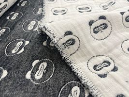 オリジナルふんわり六重ガーゼ「めつきのわるいパンダ」白×黒