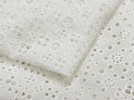 【現品限り特価】Exclusive Collection 細やかな刺繍のコットンローンレース_拡大イメージ