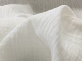 ニュアンスカラーの広幅ぽこぽこダブルガーゼオフホワイト