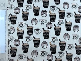 コットンこばやしツイルプリント「 くすみカラーのバリスタくま」オフホワイト
