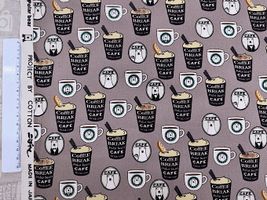 コットンこばやしツイルプリント「 くすみカラーのバリスタくま」グレージュ