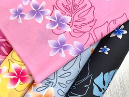 「プルメリア」の綿ポリハワイアンプリント_拡大イメージ