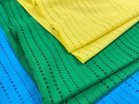 【現品限り特価】Exclusive Collection ビビッドカラーのコットンレース 「ストライプ」