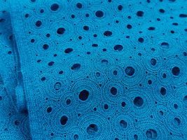 【現品限り特価】Exclusive Collection ビビッドカラーのコットンレース 「ドット」ブルー