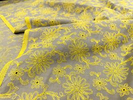 【現品限り特価】Exclusive Collection イエローフラワーのコットンレース_拡大イメージ