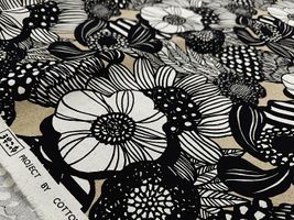 コットンこばやし 大花綿麻キャンバス アートフラワーベージュ地