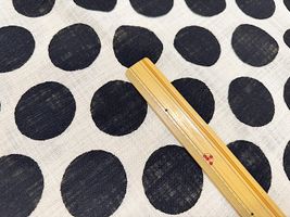 リネンライクスラブプリント「北欧調水玉ドット」_拡大イメージ