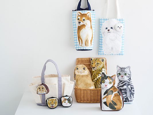 コッカ 振り向く動物たちのシーチングパネルプリント