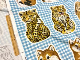 コッカ 振り向く動物たちのシーチングパネルプリント_拡大イメージ