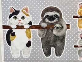 コッカ 木にぶら下がる動物たちのシーチングパネルプリント_拡大イメージ