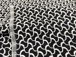 【現品限り特価】Exclusive Collection コットンレース「ウィンド・パターン」ブラック×ホワイト